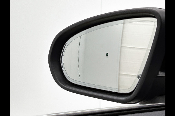 Mercedes-Benz CLA-Klasse 200 Business Solution Progressive(Dealer OnderH, SfeerV, Camera, Trekhaak, StoelV, Carplay, PDC, Etc)