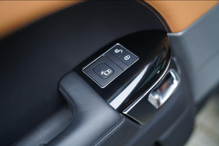 Land Rover Range Rover Sport P400e HSE Dynamic Stealth | 23 inch | Panorama | HuD | Two Tone Leder | Adaptieve Cruise | DVD Achter