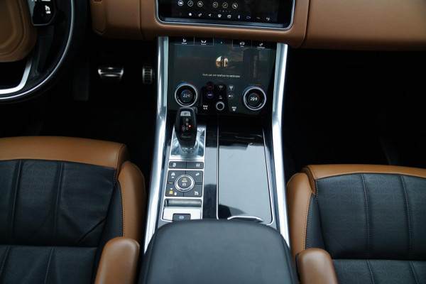 Land Rover Range Rover Sport P400e HSE Dynamic Stealth | 23 inch | Panorama | HuD | Two Tone Leder | Adaptieve Cruise | DVD Achter