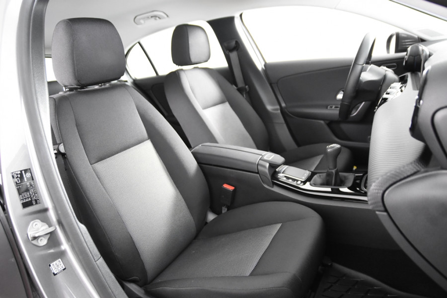 Mercedes-Benz A-Klasse 180 Business Solution *1ste Eigenaar*Stoelverwarming*Camera*