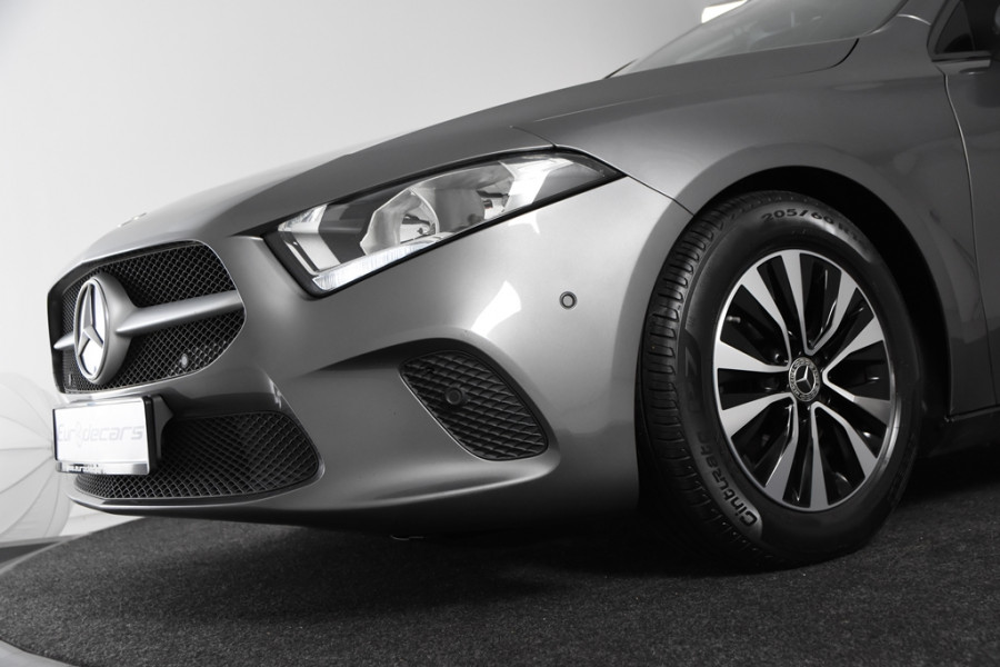 Mercedes-Benz A-Klasse 180 Business Solution *1ste Eigenaar*Stoelverwarming*Camera*