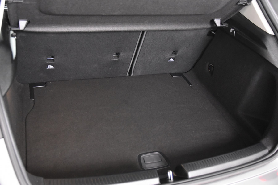 Mercedes-Benz A-Klasse 180 Business Solution *1ste Eigenaar*Stoelverwarming*Camera*