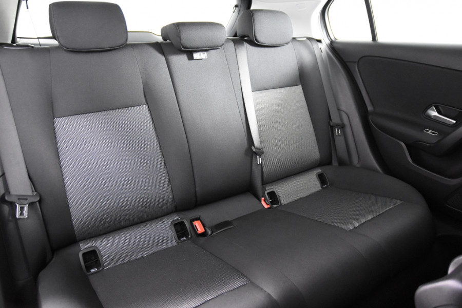 Mercedes-Benz A-Klasse 180 Business Solution *1ste Eigenaar*Stoelverwarming*Camera*