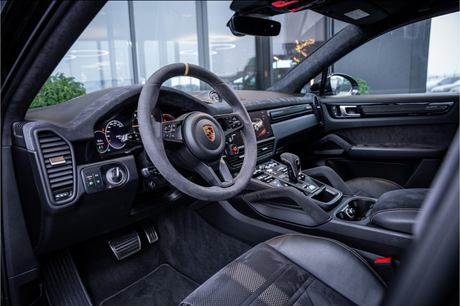 Porsche Cayenne Coupé 4.0 Turbo GT - Mahogany Metallic | Sport Chrono + | Alcantara | Bose | Memory