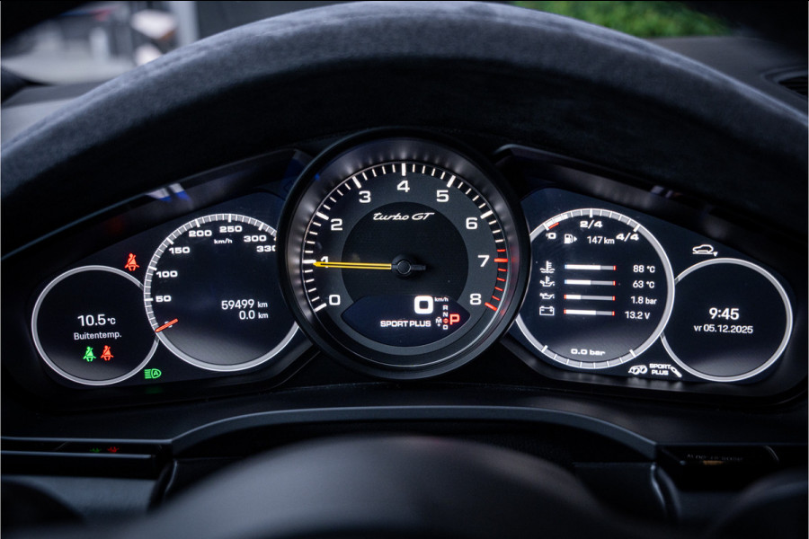 Porsche Cayenne Coupé 4.0 Turbo GT - Mahogany Metallic | Sport Chrono + | Alcantara | Bose | Memory