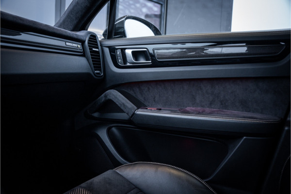 Porsche Cayenne Coupé 4.0 Turbo GT - Mahogany Metallic | Sport Chrono + | Alcantara | Bose | Memory