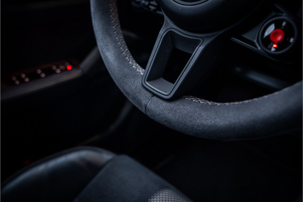 Porsche Cayenne Coupé 4.0 Turbo GT - Mahogany Metallic | Sport Chrono + | Alcantara | Bose | Memory