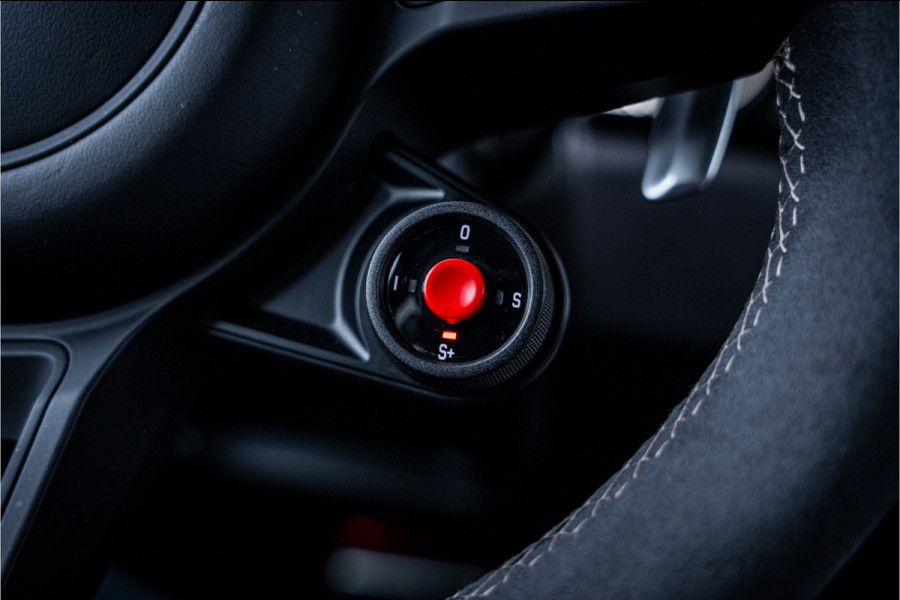 Porsche Cayenne Coupé 4.0 Turbo GT - Mahogany Metallic | Sport Chrono + | Alcantara | Bose | Memory