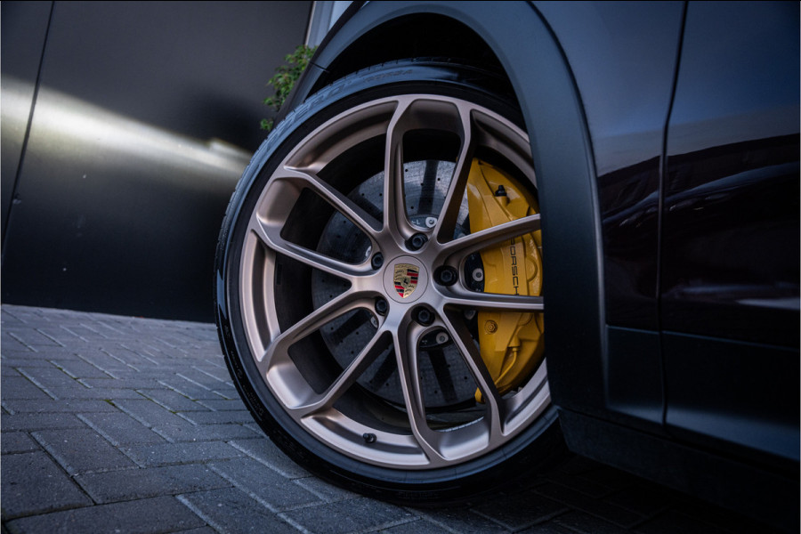 Porsche Cayenne Coupé 4.0 Turbo GT - Mahogany Metallic | Sport Chrono + | Alcantara | Bose | Memory