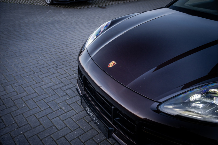 Porsche Cayenne Coupé 4.0 Turbo GT - Mahogany Metallic | Sport Chrono + | Alcantara | Bose | Memory