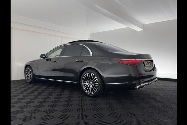 Mercedes-Benz S-Klasse 580 e 4MATIC Lang [ Plug-In ] (INCL-BTW) Aut. *PANO | NAVI-FULLMAP | DISTRONIC | BURMESTER-AUDIO | TOP-VIEW | KEYLESS | FULL-LED | DIGITAL-COCKPIT | AMBIENT-LIGHT | HEATED/VENTILATED-SEATS |...*
