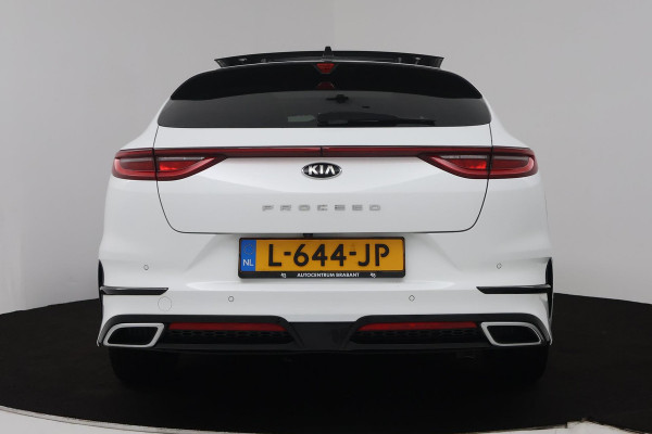 Kia ProCeed 1.5 T-GDI GT-PlusLine (PANORAMADAK, ACHTERUITRIJCAMERA, ELEKTR STOELEN, STOEL/STUUR VERWARMING)