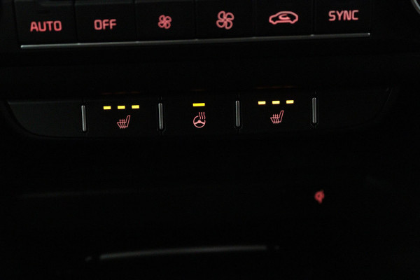 Kia ProCeed 1.5 T-GDI GT-PlusLine (PANORAMADAK, ACHTERUITRIJCAMERA, ELEKTR STOELEN, STOEL/STUUR VERWARMING)