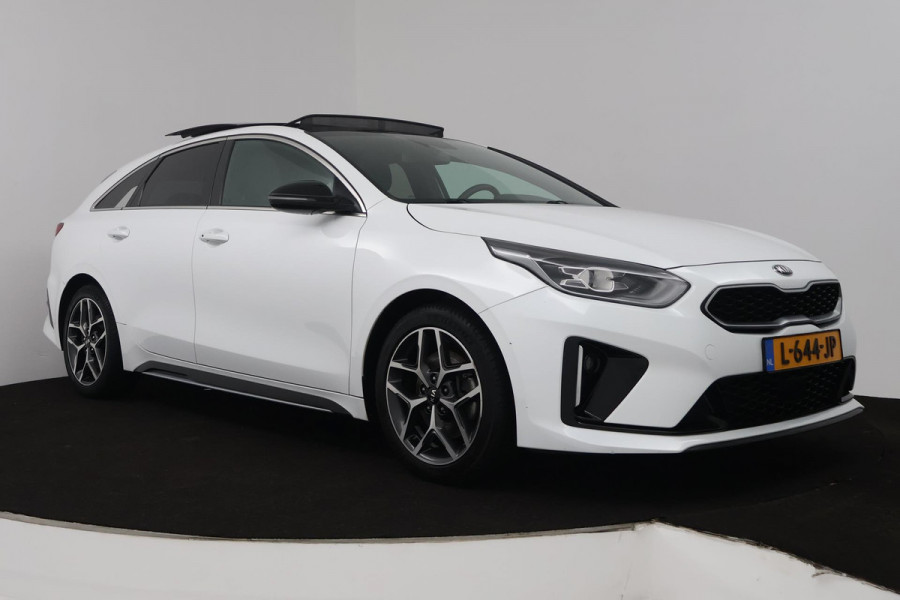 Kia ProCeed 1.5 T-GDI GT-PlusLine (PANORAMADAK, ACHTERUITRIJCAMERA, ELEKTR STOELEN, STOEL/STUUR VERWARMING)