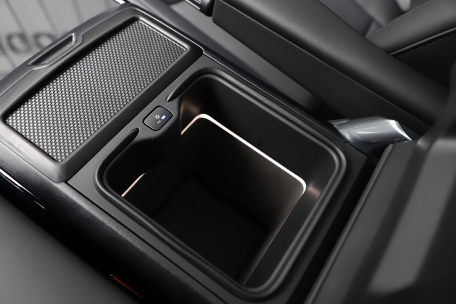 Land Rover Range Rover 3.0 P550e Autobiography | 550PK | Achterasbesturing | Massage | Head-up | Luchtvering | Keyless-go | Meridian signature | Sfeerv