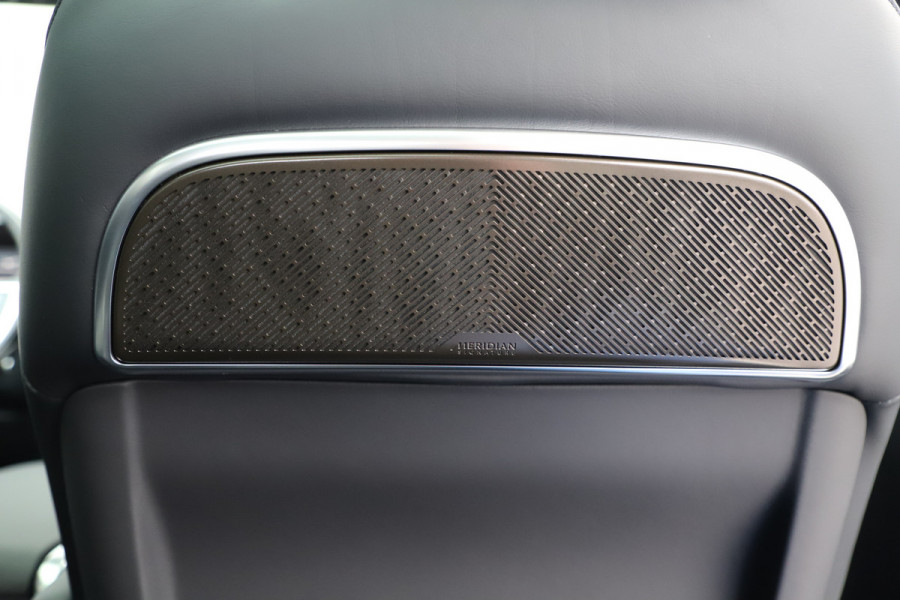 Land Rover Range Rover 3.0 P550e Autobiography | 550PK | Achterasbesturing | Massage | Head-up | Luchtvering | Keyless-go | Meridian signature | Sfeerv