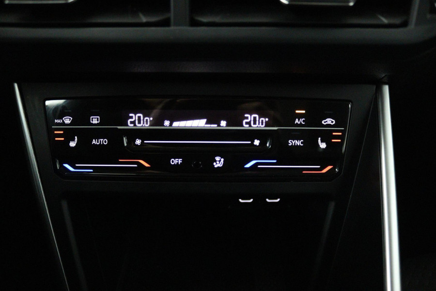 Volkswagen Polo 1.0 TSI Life Business (NAVIGATIE, STOELVERWARMING, ACHTERUITRIJCAMERA, ADAPTIVE CRUISE CONTROL, PARKEERSENSOREN)