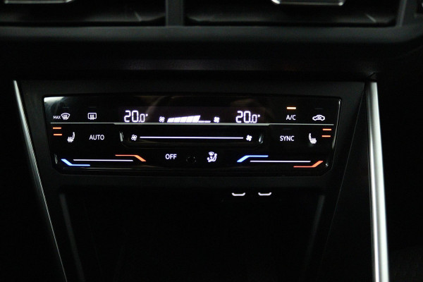 Volkswagen Polo 1.0 TSI Life Business (NAVIGATIE, STOELVERWARMING, ACHTERUITRIJCAMERA, ADAPTIVE CRUISE CONTROL, PARKEERSENSOREN)