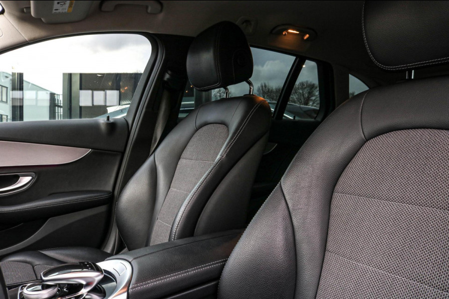 Mercedes-Benz C-Klasse Estate 180 - CARPLAY - NAVI - CAMERA - DEALER ONDERHOUDEN - STOELVERWARMING - SFEERVERLICHTING - DAB+ C180