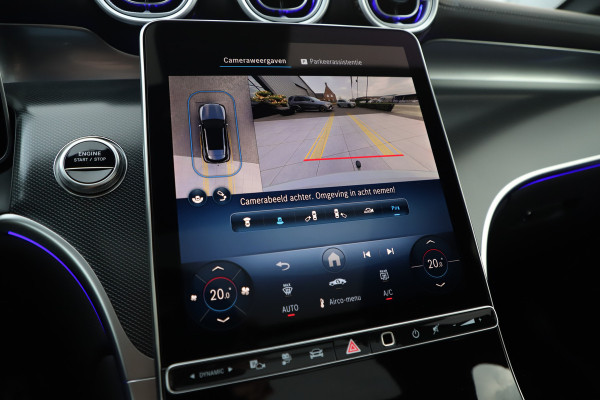 Mercedes-Benz GLC 300e AMG 4-Matic | 313PK | Pano | Keyless-go | Sfeerverlichting | Stuurwielverw. | Digital-light | Trekhaak | Distronic | 2024.