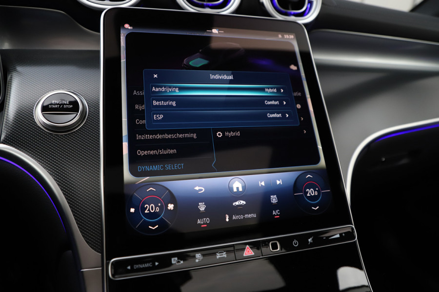 Mercedes-Benz GLC 300e AMG 4-Matic | 313PK | Pano | Keyless-go | Sfeerverlichting | Stuurwielverw. | Digital-light | Trekhaak | Distronic | 2024.