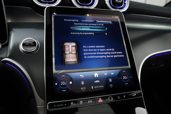 Mercedes-Benz GLC 300e AMG 4-Matic | 313PK | Pano | Keyless-go | Sfeerverlichting | Stuurwielverw. | Digital-light | Trekhaak | Distronic | 2024.