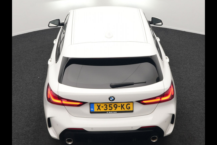 BMW 1-serie 120i M-Sport 179pk Dealer O.H. | Adaptive Cruise | Camera | LED Koplampen | Virtual | Apple Carplay | Sportstoelen & Stuur Verwarmd | Sfeerverlichting | Keyless | DAB |