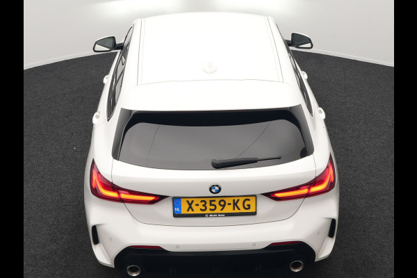 BMW 1-serie 120i M-Sport 179pk Dealer O.H. | Adaptive Cruise | Camera | LED Koplampen | Virtual | Apple Carplay | Sportstoelen & Stuur Verwarmd | Sfeerverlichting | Keyless | DAB |