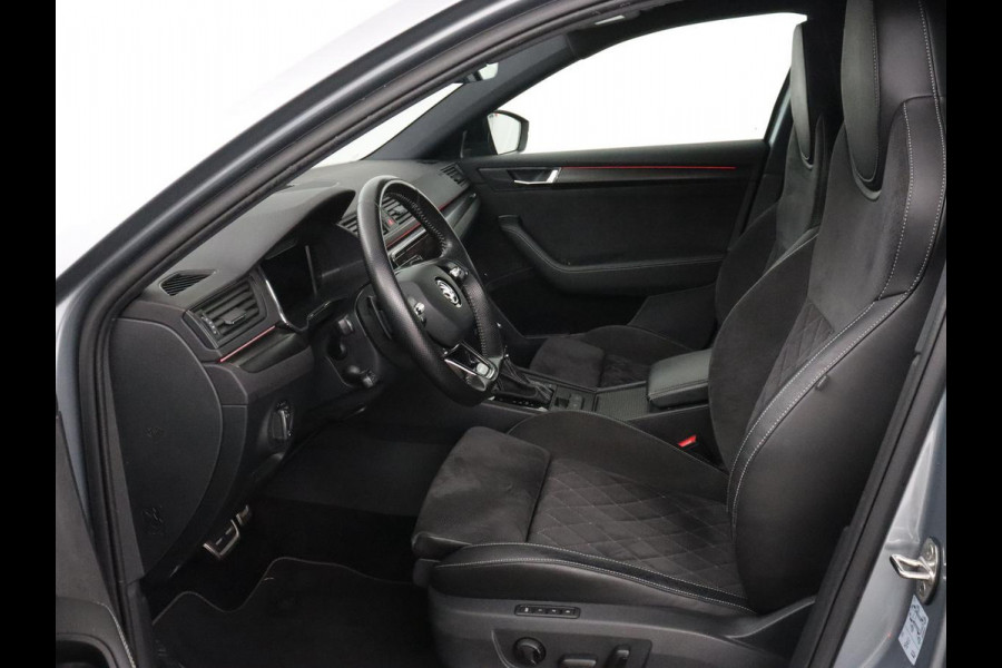 Škoda Superb 1.4 TSI iV Sportline | Trekhaak | 360 Camera | Achterbankverwarming | Adaptive cruise | Alcantara | Matrix LED | Carplay | Keyless | Sportstoelen | Memory | Navigatie | Stuurverwarming | PHEV | Plug In
