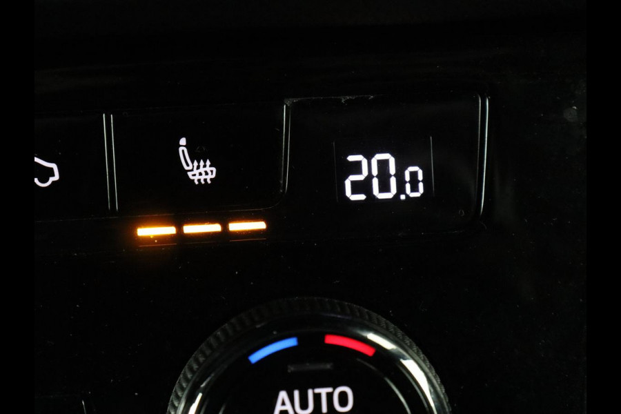 Škoda Superb 1.4 TSI iV Sportline | Trekhaak | 360 Camera | Achterbankverwarming | Adaptive cruise | Alcantara | Matrix LED | Carplay | Keyless | Sportstoelen | Memory | Navigatie | Stuurverwarming | PHEV | Plug In