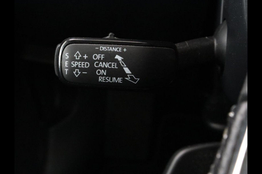 Škoda Superb 1.4 TSI iV Sportline | Trekhaak | 360 Camera | Achterbankverwarming | Adaptive cruise | Alcantara | Matrix LED | Carplay | Keyless | Sportstoelen | Memory | Navigatie | Stuurverwarming | PHEV | Plug In