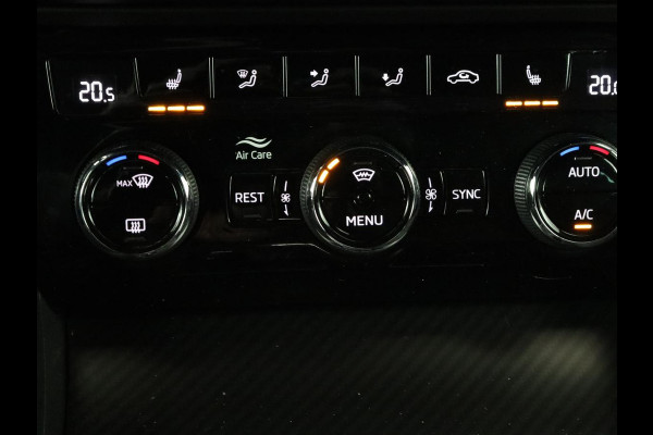 Škoda Superb 1.4 TSI iV Sportline | Trekhaak | 360 Camera | Achterbankverwarming | Adaptive cruise | Alcantara | Matrix LED | Carplay | Keyless | Sportstoelen | Memory | Navigatie | Stuurverwarming | PHEV | Plug In