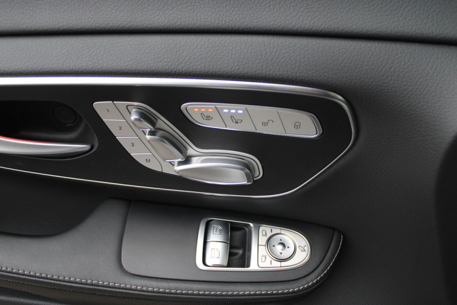 Mercedes-Benz V-Klasse 300d / XXL / 4-matic / DC / AMG / Burmester / Elec Stoelen / Vol Opties / NIEUWSTAAT