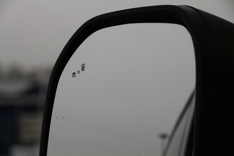 Ford Transit Custom 320 2.0 TDCI 136 | KAR-edition | LED | Camera | Navi | Clima..