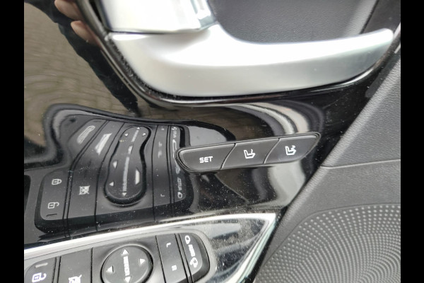 Kia e-Niro Executive 64kWh SOH 100% Leer Elek.Stoel+Memory Warmtepomp Pdc Navi Ecc Camera Apple Carplay Android Auto Stoelverwarming+Koeling Stuurverwarming Lmv Privacy Glas DAB Vess Lane Assist Blind Spot 1e Eigenaar Origineel Nederlandse Auto Zeer compleet!