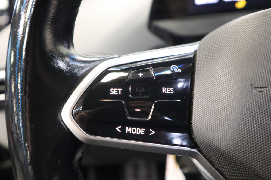 Volkswagen ID.4 First Max 77 kWh ACC PDC 360 Camera  Head-Up 21''LM 24 maanden garantie mogelijk (*vraag naar de voorwaarden)