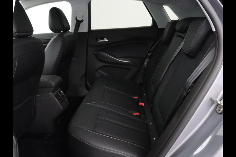 Opel Grandland X 1.6 Turbo Hybrid Ultimate | Stoelventilatie | Leder | 360 Camera | Carplay | Keyless | 19'' | Navigatie | Full LED | Parkeerhulp | Stoelverwarming | PHEV | Plug In