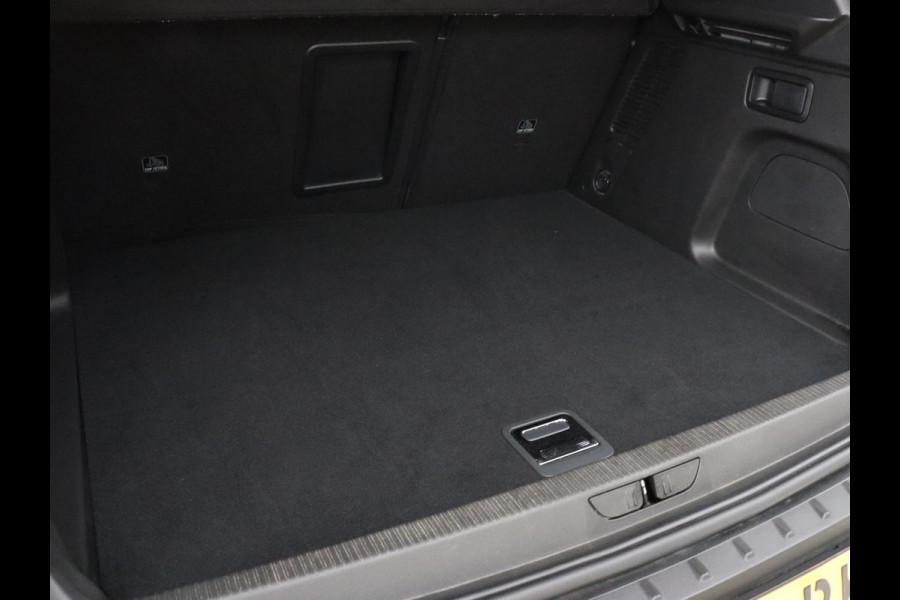 Opel Grandland X 1.6 Turbo Hybrid Ultimate | Stoelventilatie | Leder | 360 Camera | Carplay | Keyless | 19'' | Navigatie | Full LED | Parkeerhulp | Stoelverwarming | PHEV | Plug In