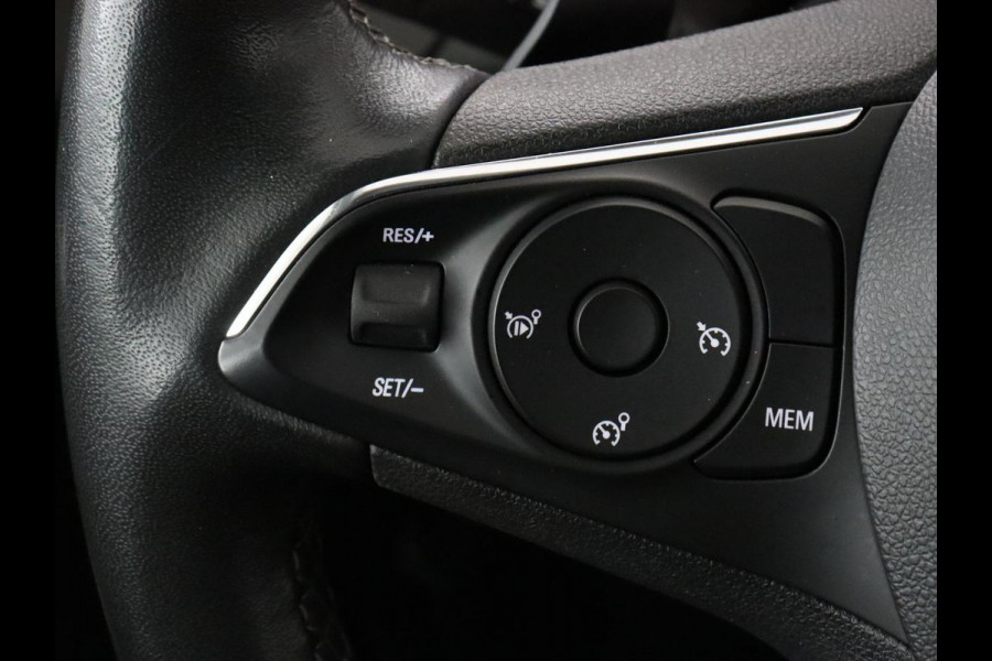 Opel Grandland X 1.6 Turbo Hybrid Ultimate | Stoelventilatie | Leder | 360 Camera | Carplay | Keyless | 19'' | Navigatie | Full LED | Parkeerhulp | Stoelverwarming | PHEV | Plug In