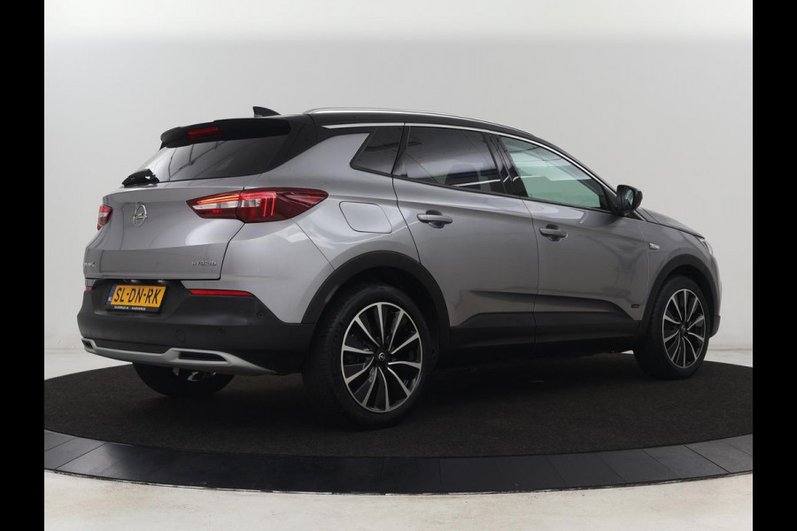 Opel Grandland X 1.6 Turbo Hybrid Ultimate | Stoelventilatie | Leder | 360 Camera | Carplay | Keyless | 19'' | Navigatie | Full LED | Parkeerhulp | Stoelverwarming | PHEV | Plug In