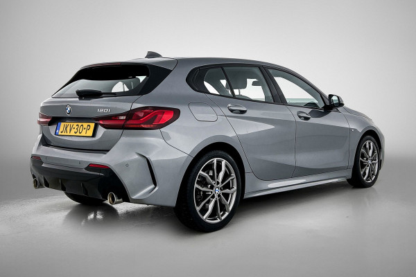 BMW 1-serie 120i M-SPORT Business Edition Plus(Dealer OnderH, Carplay, Stoel& Stuur Verwarming, Head-up, SfeerV, PDC V+A, Etc)