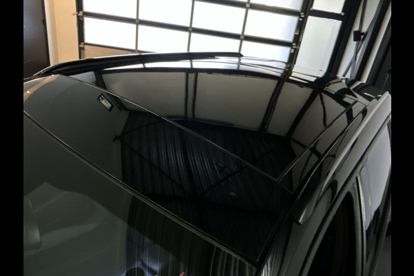 Peugeot e-2008 EV Allure 50 kWh Panoramadak | Cruise Control | 18 "Inch LM Velgen