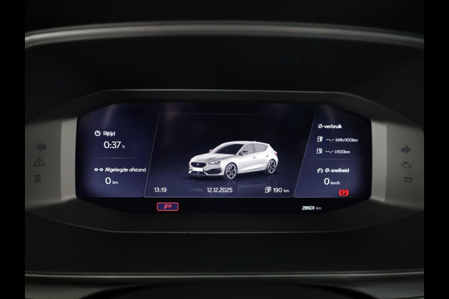 CUPRA Leon 1.4 e-Hybrid VZ Performance 245pk | Panoramadak | Sporstoelen | Navigatie | Verwarmbare voorstoelen | 19 inch Lichtmetalen velgen |