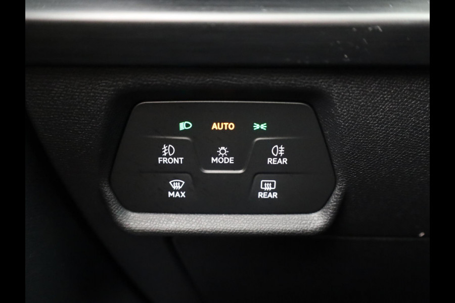 CUPRA Leon 1.4 e-Hybrid VZ Performance 245pk | Panoramadak | Sporstoelen | Navigatie | Verwarmbare voorstoelen | 19 inch Lichtmetalen velgen |