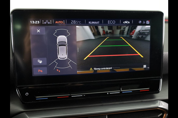 CUPRA Leon 1.4 e-Hybrid VZ Performance 245pk | Panoramadak | Sporstoelen | Navigatie | Verwarmbare voorstoelen | 19 inch Lichtmetalen velgen |