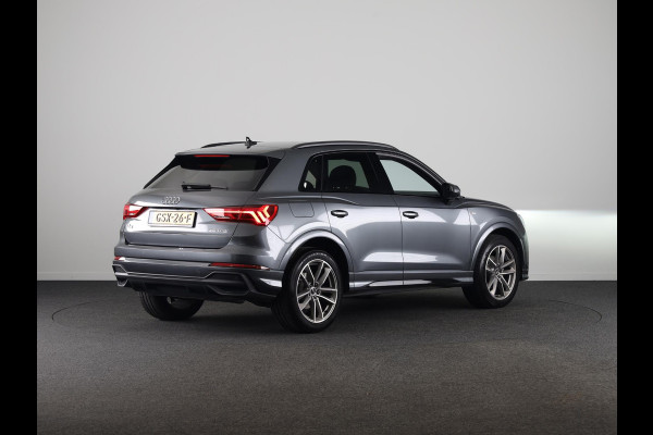 Audi Q3 35 TFSI S edition Competition 150pk| Verlengde garantie | Navigatie | Parkeercamera | 19 inch Lichtmetalen velgen | Apple Carplay/ Android Auto