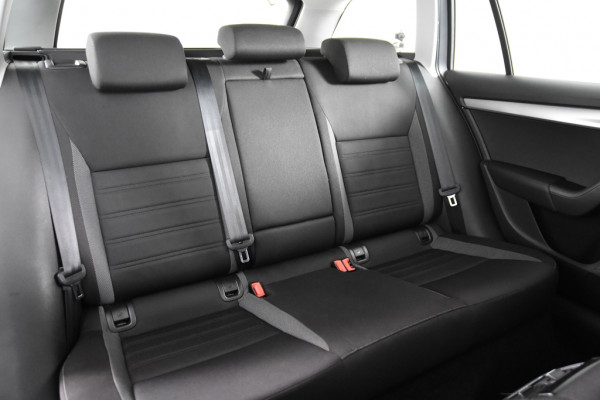 Škoda Octavia Combi 1.0 TSI Ambition Combi *1ste Eigenaar*Navigatie*DAB*Trekhaak*