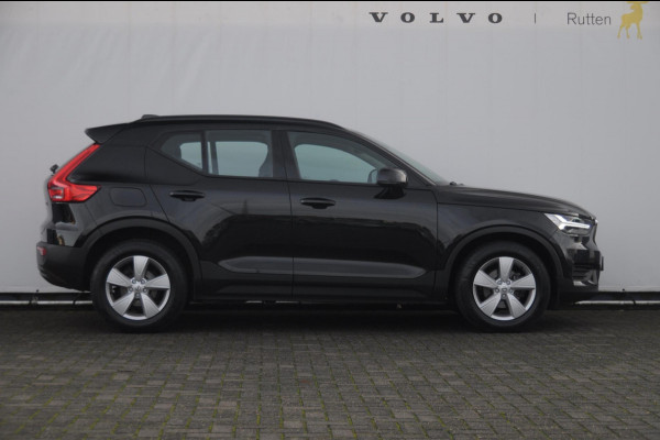 Volvo XC40 T3 163PK / Cruise control / Parkeersensoren met camera / Automatisch climate control / Bluetooth / Metallic lak / Lichtmetalen velgen