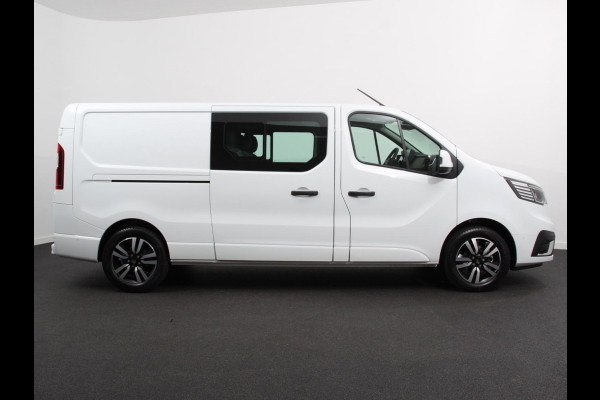Renault Trafic 2.0 Blue dC1 150 Automaat L2H1 Advance DC Navigatie Airco Lichtmetalen velgen Betimmering Trekhaak Camera Parkeer sensoren Dab