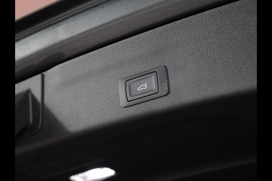 Audi A6 Avant 40 TFSI S edition 2.0TFSI 204pk | 19'LM-velgen| Leder|  Navi| Matrix Led | Leder/stof
